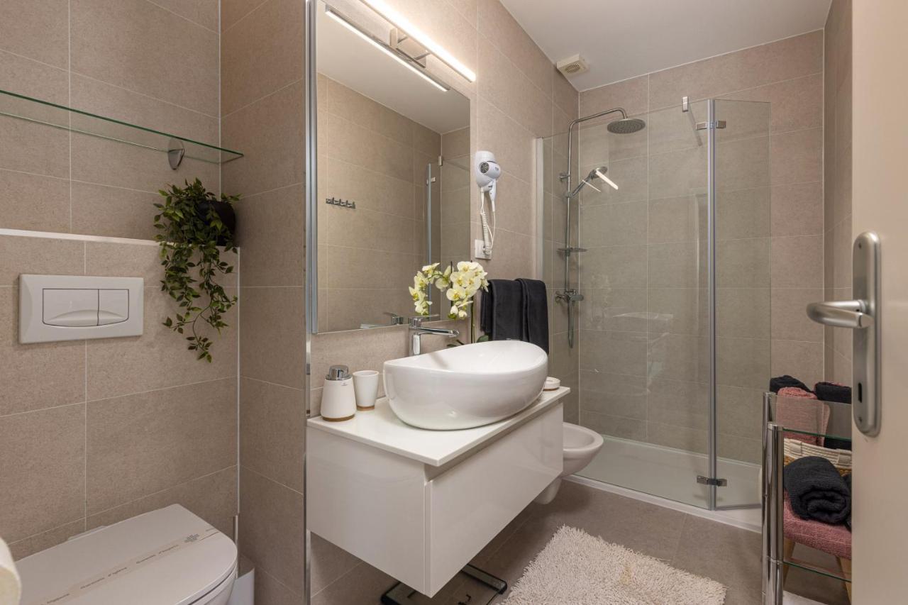 Apartments Sax Crikvenica Bagian luar foto
