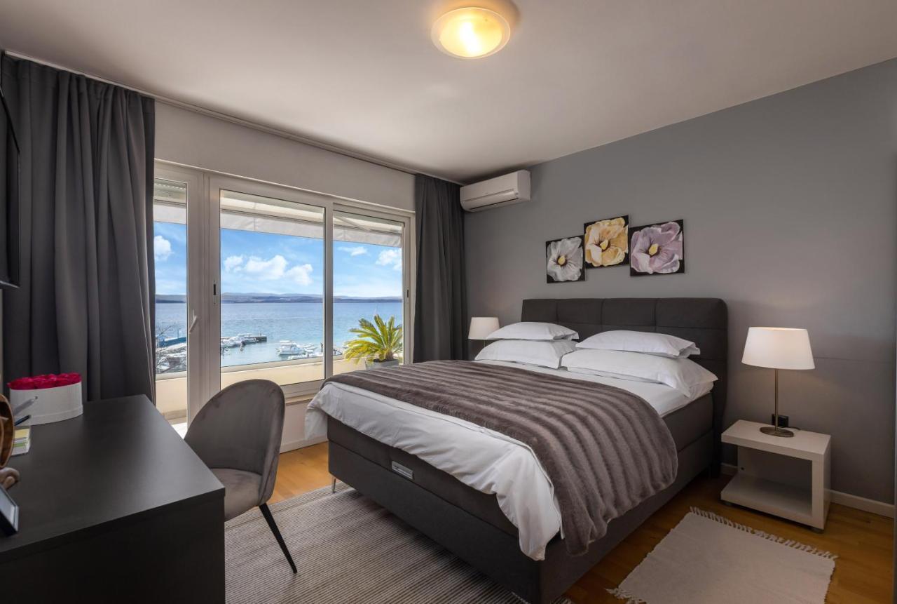 Apartments Sax Crikvenica Bagian luar foto