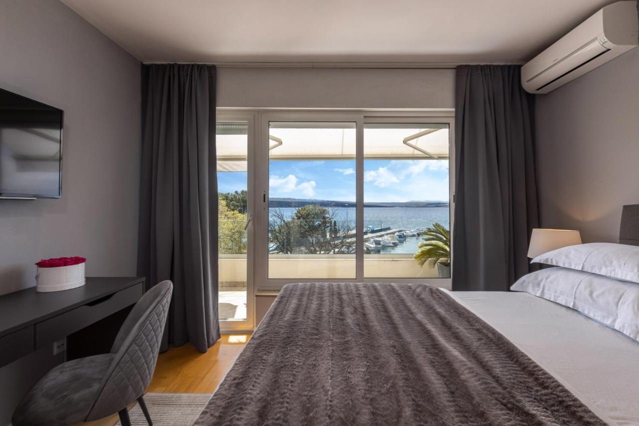 Apartments Sax Crikvenica Bagian luar foto