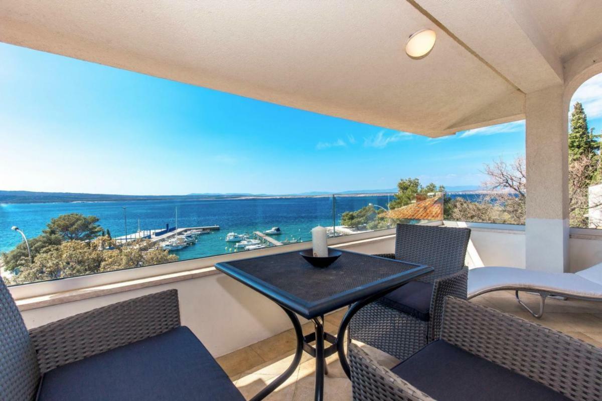 Apartments Sax Crikvenica Bagian luar foto